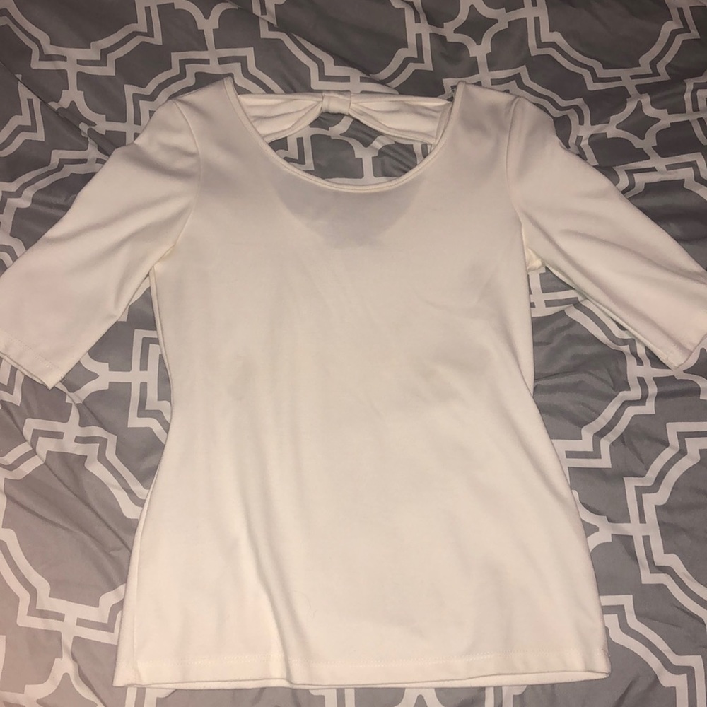 White Quarterlength Shirt with Bow Back